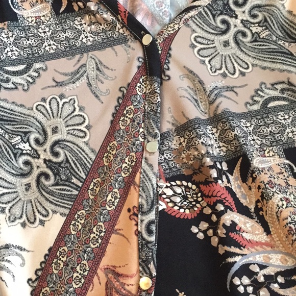 Dress Barn multi color blouse 3X - Picture 3 of 8